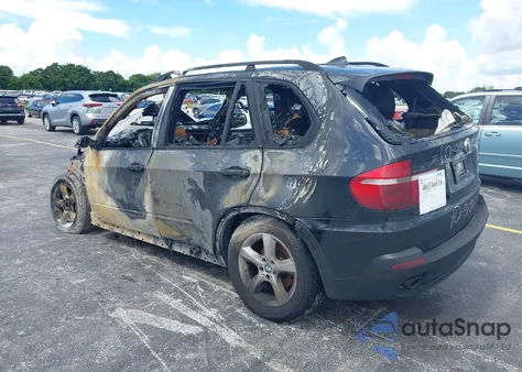 2008 BMW X5 3.0Si z USA, uszkodzony, nr VIN 5UXFE43528L005218